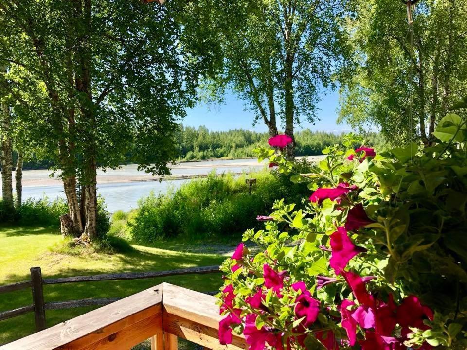 Susitna River Lodging, Suites Talkeetna Exterior photo